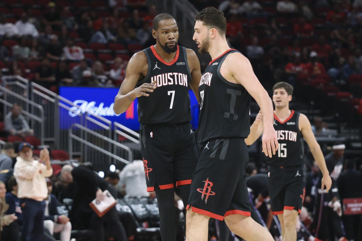 世界杯体育场-恭喜火箭队！月均砍43.8分，锋线双核联盟第2！15+7射手全面进化